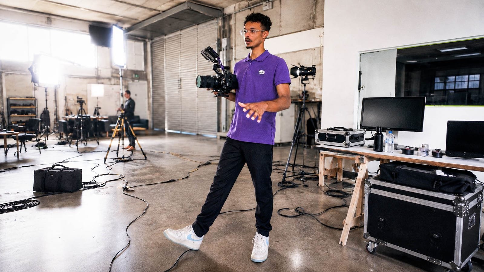 Jérémy Hayot sur un plateau de tournage en Vendée